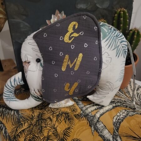 Coussin éléphant déco chambre bébé fait main